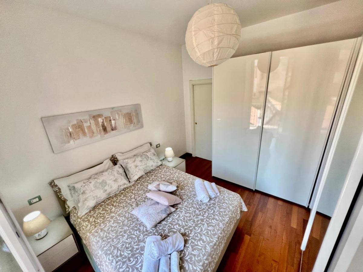 Divina Luxury Apartment With Jacuzzi Near The Lake コモ エクステリア 写真