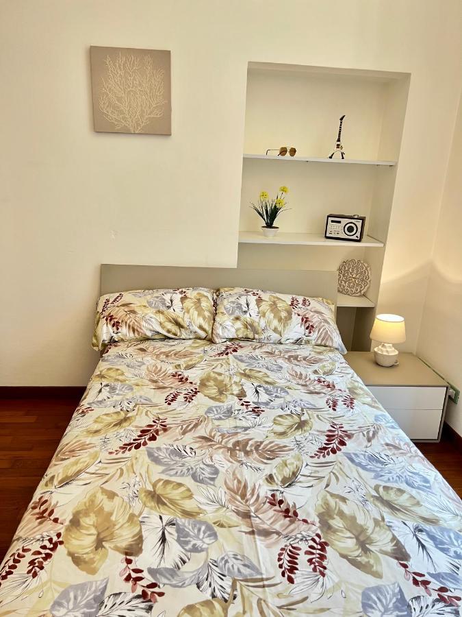Divina Luxury Apartment With Jacuzzi Near The Lake コモ エクステリア 写真
