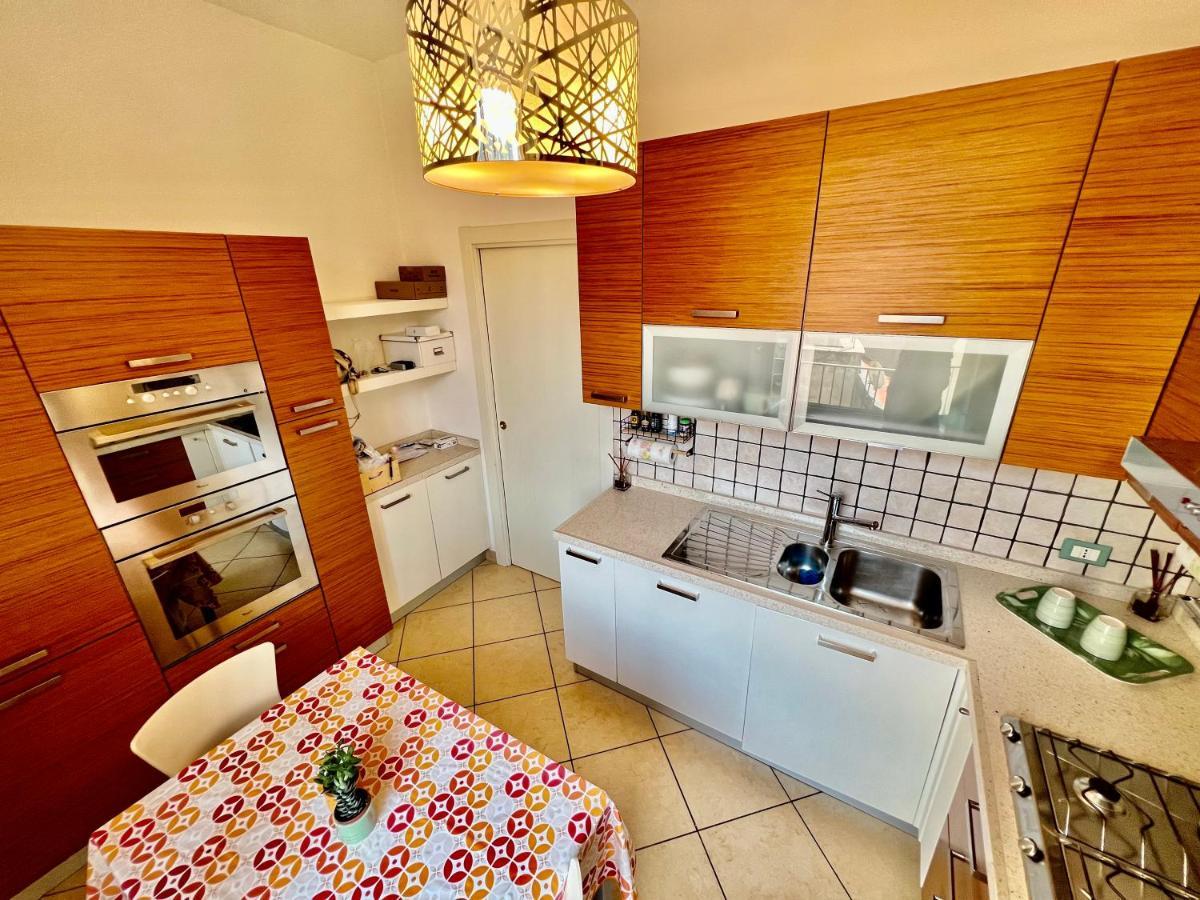 Divina Luxury Apartment With Jacuzzi Near The Lake コモ エクステリア 写真